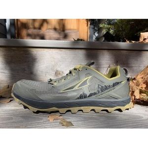 Altra Men's Gray Trail Running Shoes